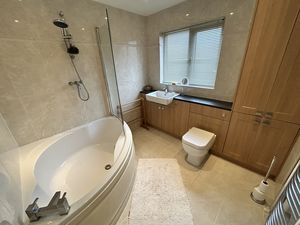 Photo 27- click for photo gallery